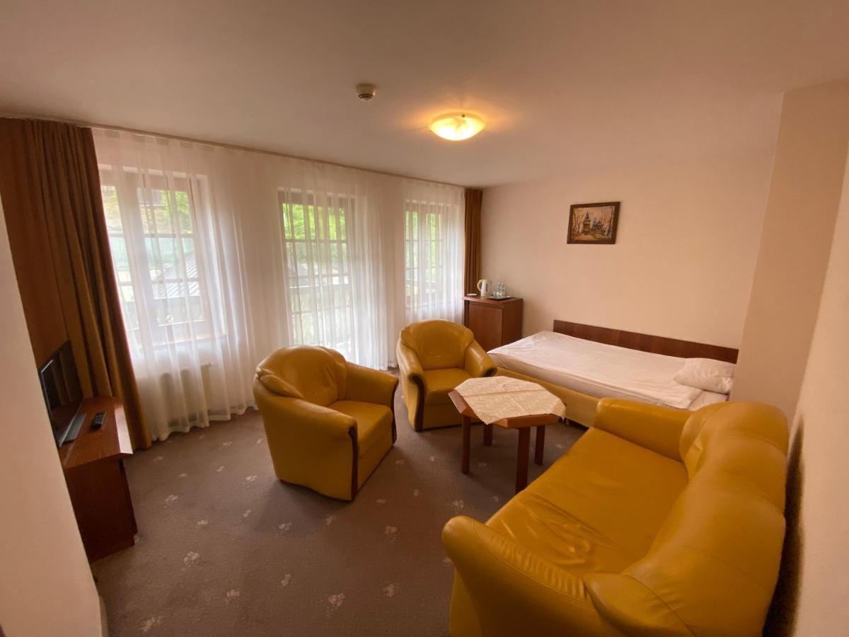 Hotel Grant Krynica Zdroj Exterior photo